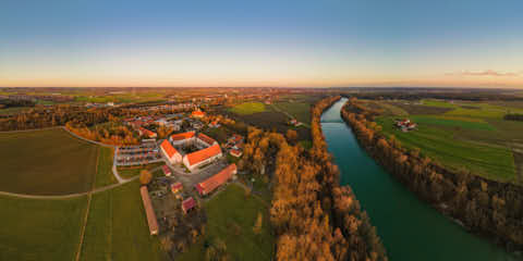 Gemeinde Mühldorf_am_Inn Landkreis Mühldorf Ecksberg Luftaufnahme (Dirschl Johann) Deutschland MÜ